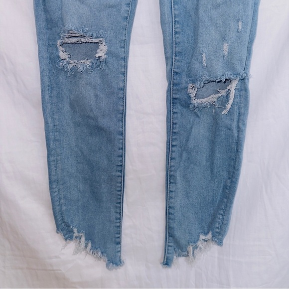 American Eagle next level stretch frayed hem hi rise jegging crop jean size 0 - Picture 4 of 7